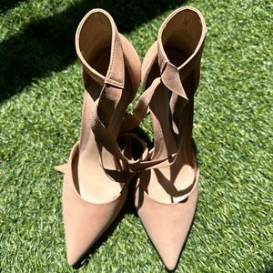 Steve Madden tie up pumps - never worn